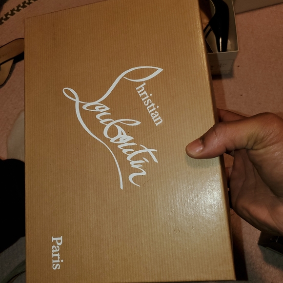 Heels - Picture 7 of 7